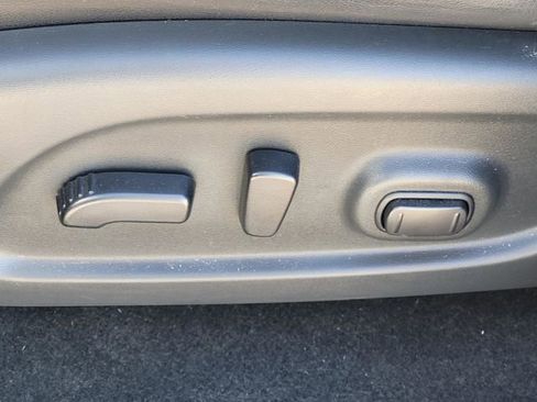 Used 2020 Nissan Pathfinder SL image 32