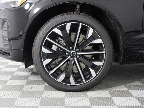 New 2026 Volvo XC60 T8 Ultra w/ Protection Package Premier AWD/4WD image 13