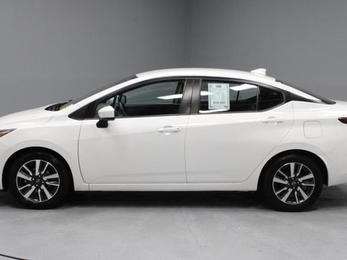 Certified 2024 Nissan Versa SV FWD image 7
