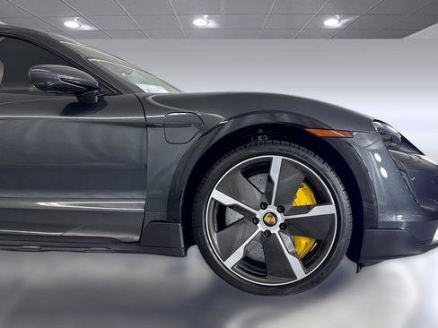 Used 2022 Porsche Taycan Turbo S AWD/4WD image 35