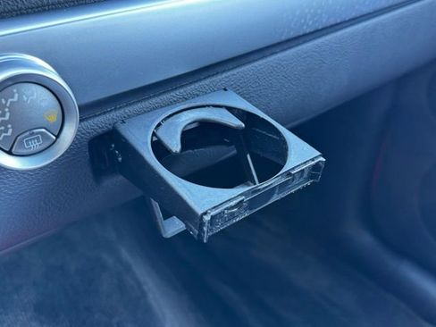 Used 2004 Chevrolet SSR w/ Preferred Equipment Group image 11