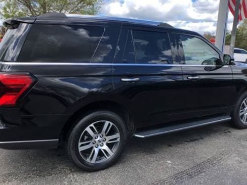 Certified 2022 Ford Expedition Limited AWD/4WD image 9