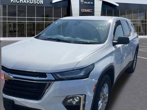 Used 2023 Chevrolet Traverse LS AWD/4WD image 1