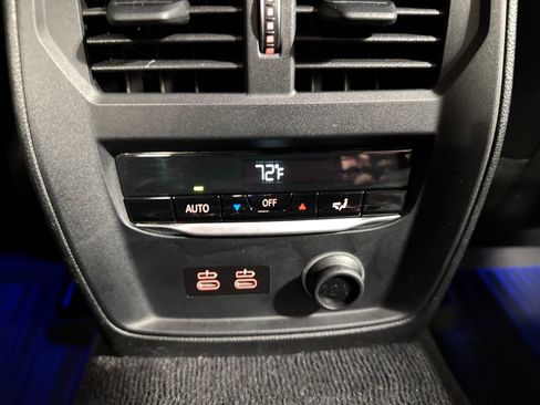 Used 2019 BMW 330i Sedan w/ M Sport Package RWD image 21
