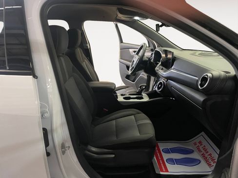 Used 2023 Chevrolet Blazer LT w/ Driver Confidence Package image 15