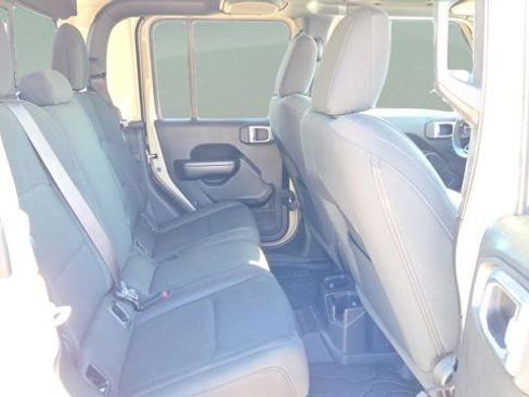 Used 2020 Jeep Gladiator Sport w/ Quick Order Package 24S image 13