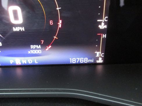 Used 2023 Chevrolet Colorado Trail Boss w/ Advanced Trailering Package image 21