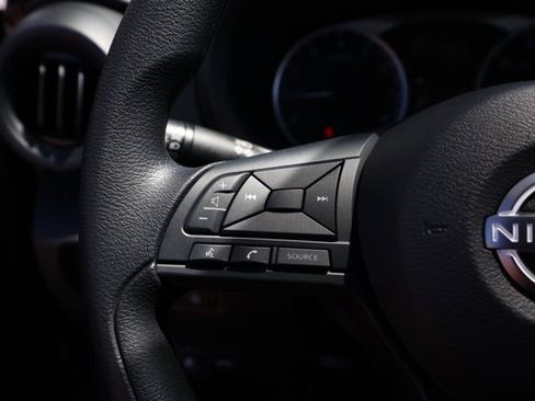 New 2025 Nissan Kicks Play S image 26