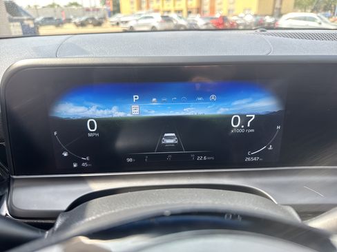 Used 2024 Kia Seltos S AWD/4WD image 13
