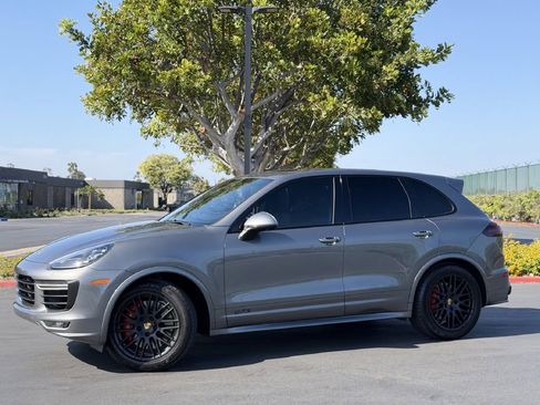 Used 2017 Porsche Cayenne GTS w/ Premium Plus Package AWD/4WD image 6