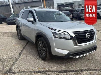 Certified 2024 Nissan Pathfinder SL w/ SL Premium Package