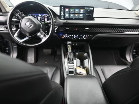 Used 2023 Honda Accord Touring image 29
