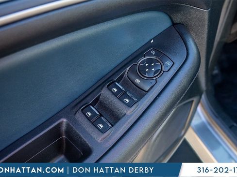 Used 2022 Ford Edge SEL w/ Sport Appearance Package image 16