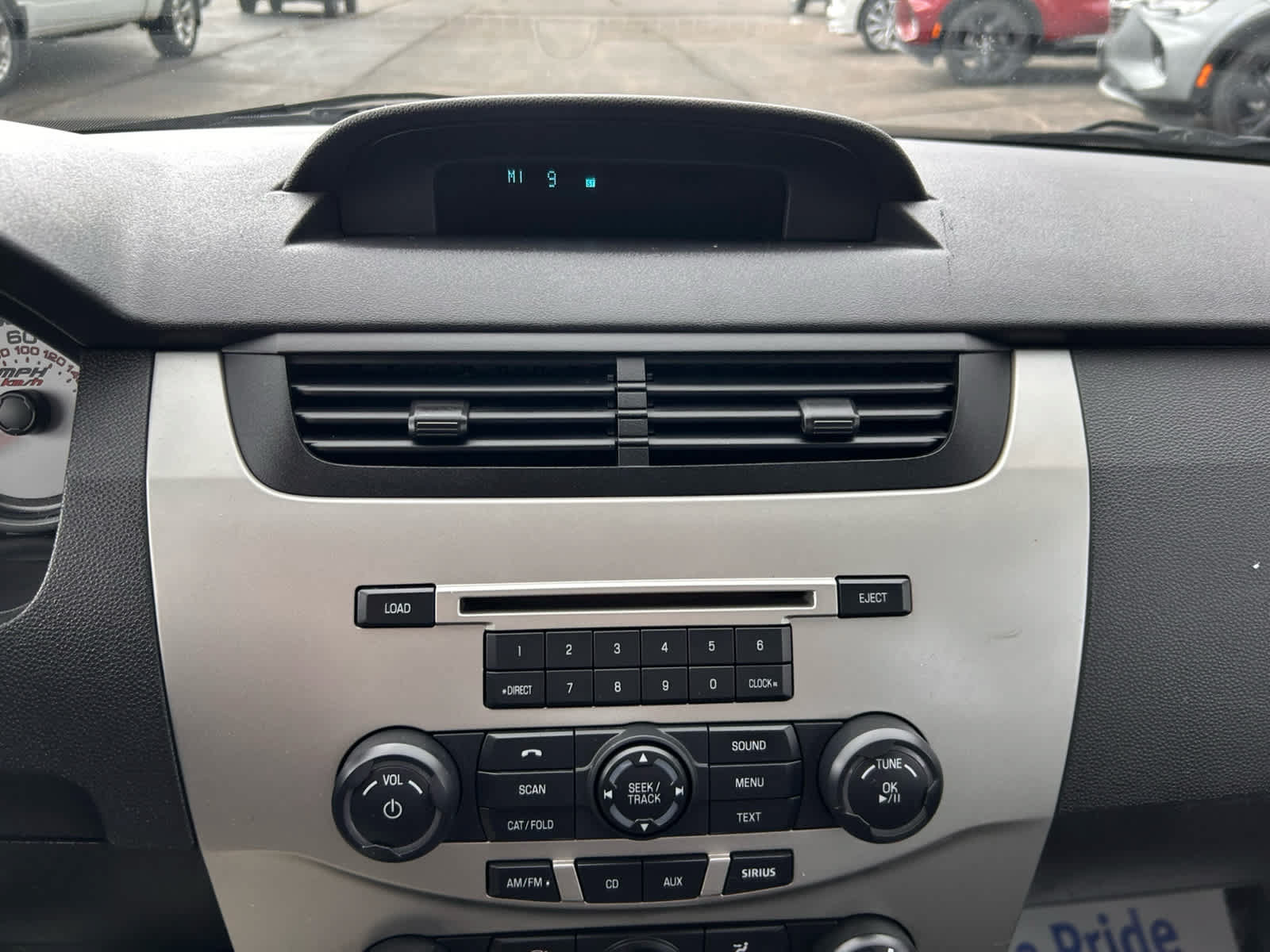Used 2010 Ford Focus SE FWD image 16