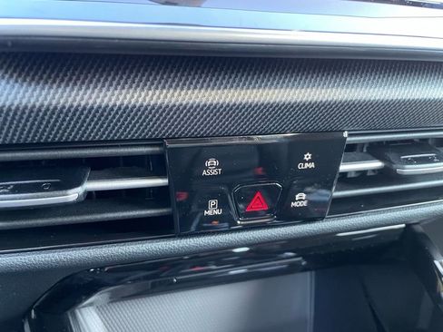 New 2026 Volkswagen GTI SE FWD image 10