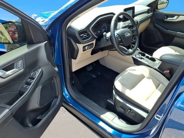 Used 2022 Ford Escape SEL AWD/4WD image 10