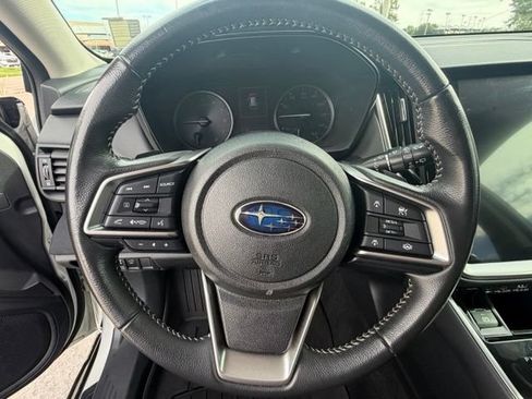 Used 2024 Subaru Outback Premium AWD/4WD image 14