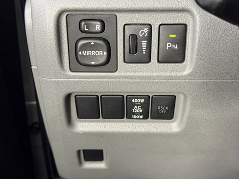 Used 2010 Toyota 4Runner SR5 image 17