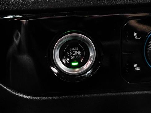 Used 2022 Chevrolet Silverado 1500 LT AWD/4WD image 27