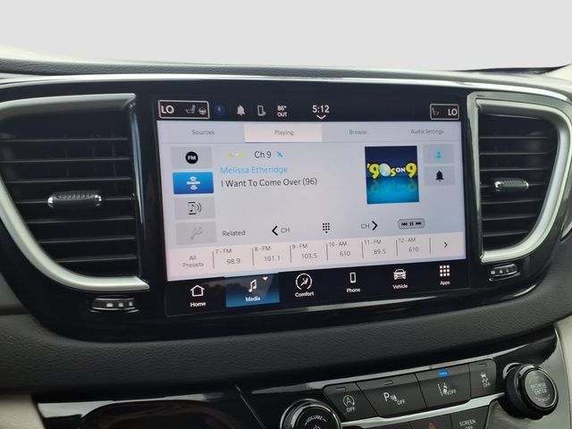 Used 2024 Chrysler Pacifica Touring-L FWD image 22