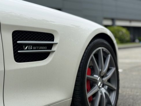 Used 2017 Mercedes-Benz AMG GT S image 11