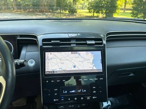 Used 2022 Hyundai Tucson Limited FWD image 19