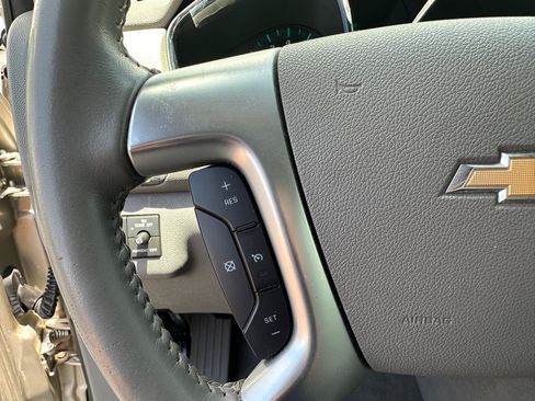 Used 2015 Chevrolet Traverse LT w/ Style and Technology Package FWD image 13