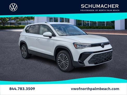 New 2026 Volkswagen Taos SE FWD image 1