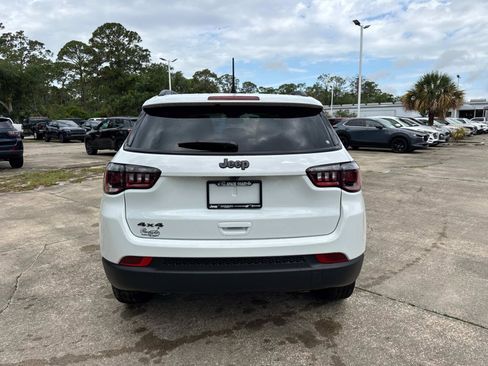 New 2026 Jeep Compass Latitude AWD/4WD image 4
