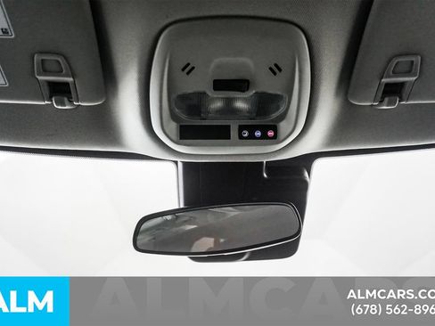 Used 2025 Chevrolet Trax LT FWD image 27