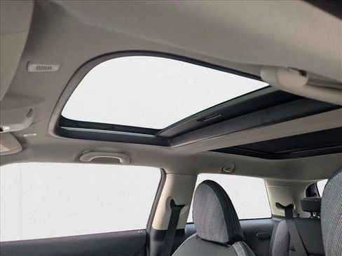 Certified 2025 MINI Cooper S image 14