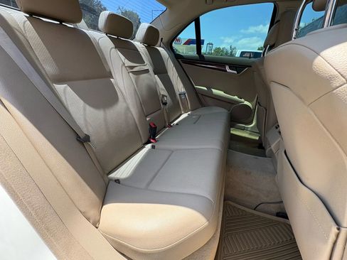 Used 2010 Mercedes-Benz C 300 Sedan image 19