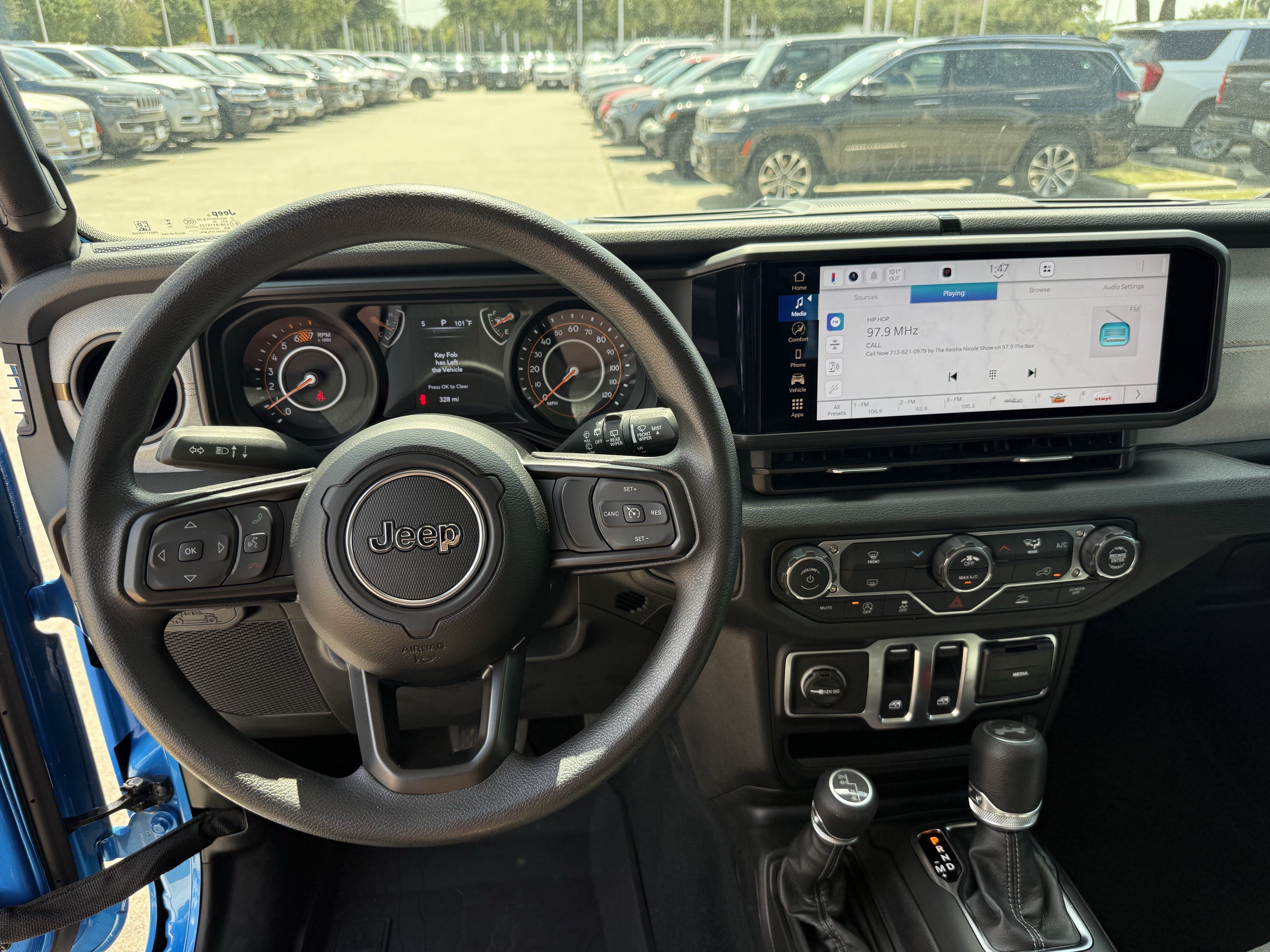 Used 2026 Jeep Wrangler Sport AWD/4WD image 15