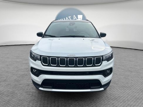 Used 2023 Jeep Compass Limited AWD/4WD image 9