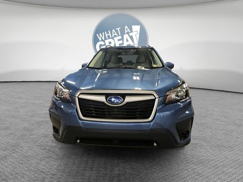 Used 2019 Subaru Forester Premium AWD/4WD image 9