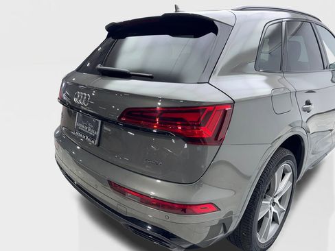 Used 2025 Audi Q5 2.0T Premium image 18