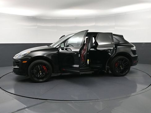 Certified 2023 Porsche Macan GTS AWD/4WD image 36