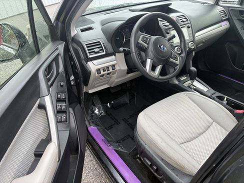 Used 2018 Subaru Forester 2.5i Premium AWD/4WD image 7