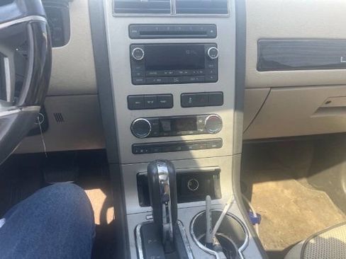 Used 2008 Lincoln MKX AWD image 8