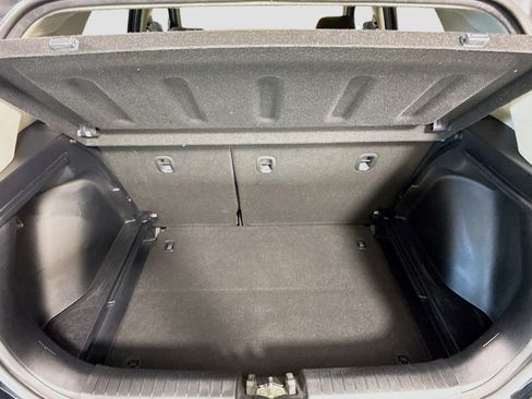 Used 2021 Hyundai Venue SE image 34