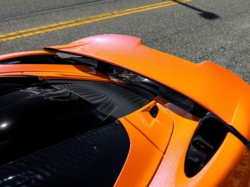 Used 2025 McLaren 750S Spider image 37