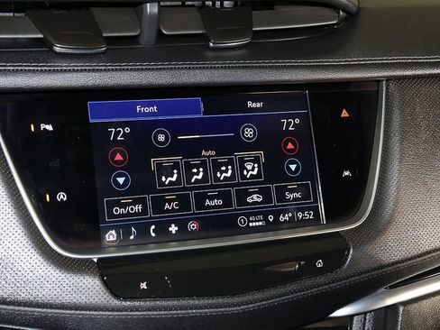 Used 2024 Cadillac XT6 Luxury AWD/4WD image 21