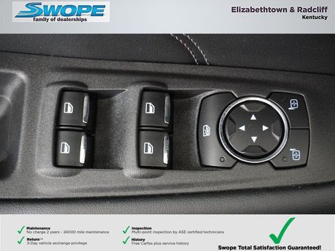 Used 2024 Ford Edge Titanium image 14