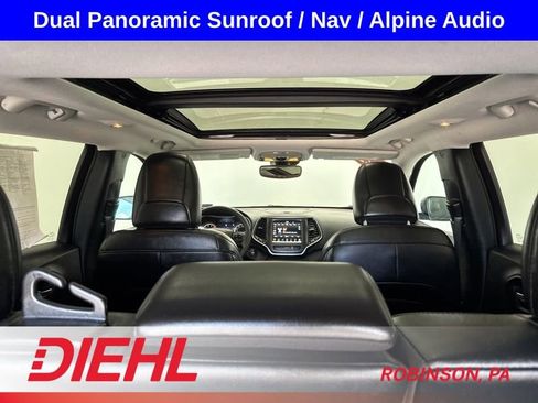 Used 2022 Jeep Cherokee Trailhawk w/ Sun, Sound & Nav Group AWD/4WD image 11