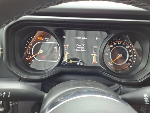 New 2026 Jeep Wrangler Unlimited Sahara AWD/4WD image 24