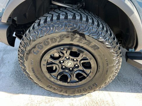 Used 2023 Ford Bronco Wildtrak AWD/4WD image 11