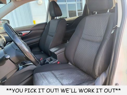 Used 2020 Nissan Rogue SV FWD image 10