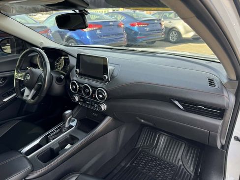 Used 2021 Nissan Sentra SR w/ SR Premium Package image 29