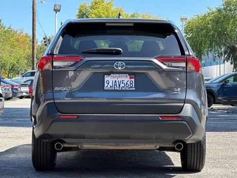 Certified 2023 Toyota RAV4 LE AWD/4WD image 4