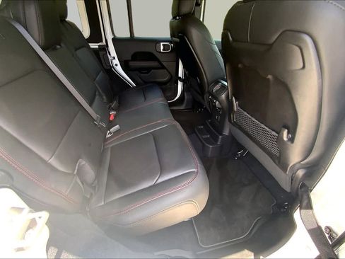 Used 2024 Jeep Wrangler Unlimited Rubicon AWD/4WD image 20